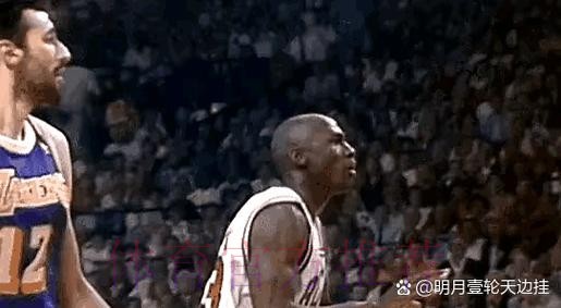 乔丹:只有4个人能在我那个年代打球,哈登库里都不行 乔丹:只有4个人能在我那个年代打球,哈登库里都不行